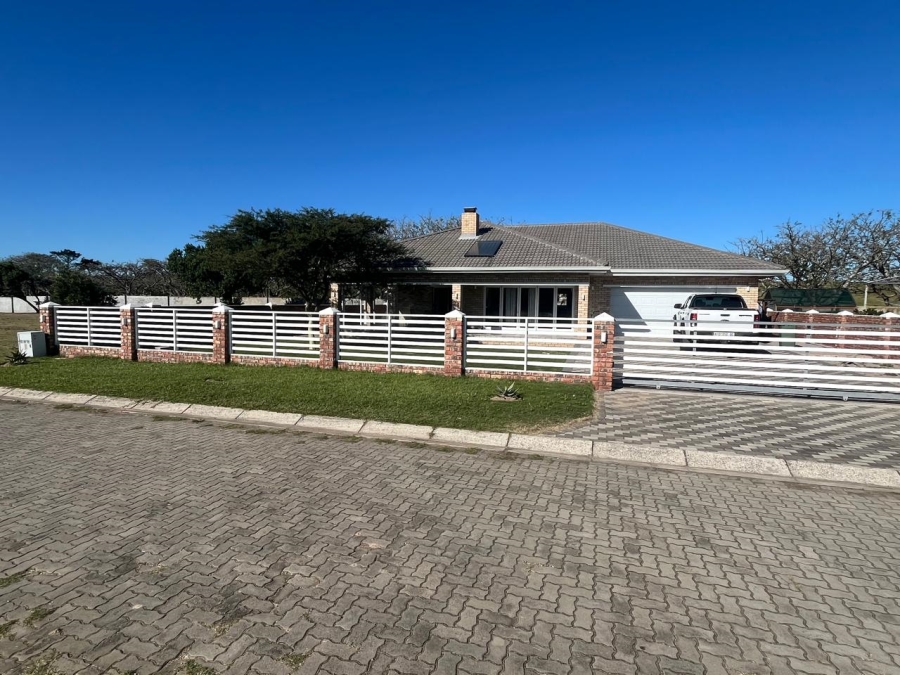 3 Bedroom Property for Sale in Boesmansriviermond Eastern Cape